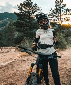 Poche à Eau Pour Sac Banane Lumbar Hydrapak 1.5 L -Magasin Freinage pas cher poche a eau hydrapak 5